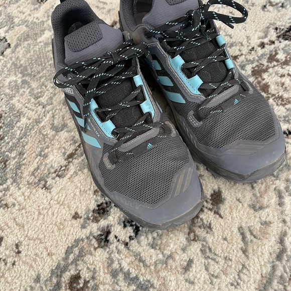 Adidas women’s hiking shoes - Picture 4 of 4